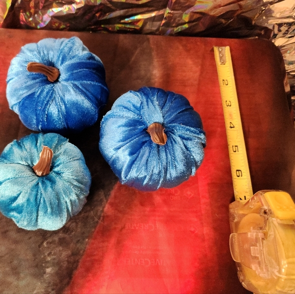 Set of three decorative pumpkins, blue - Picture 5 of 6